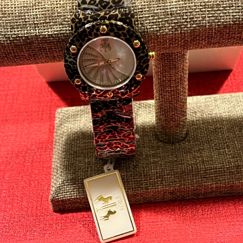 JIVAGO NIB AUTHENTIC LEOPARD & TORTOISE STYLE STAINLESS STEEL WATCH - Picture 5 of 15